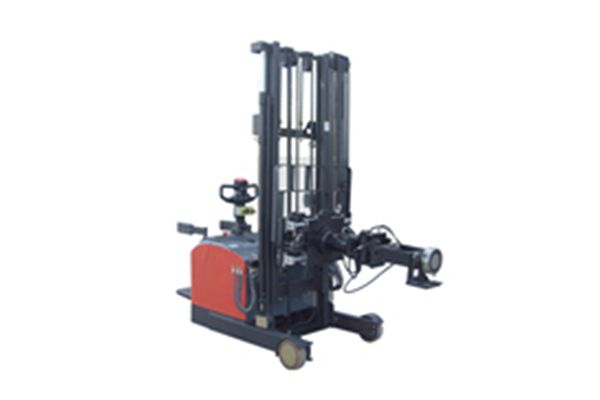 Forklift-Mounted Earthmoving Blade Manipulator